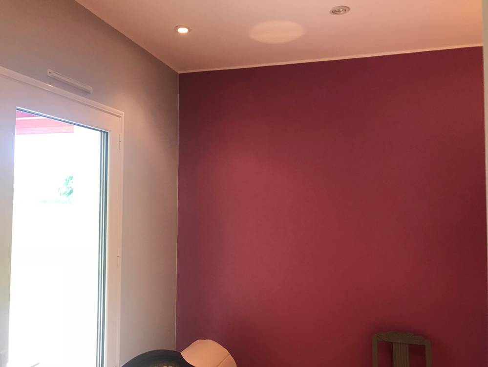 peinture murale rouge