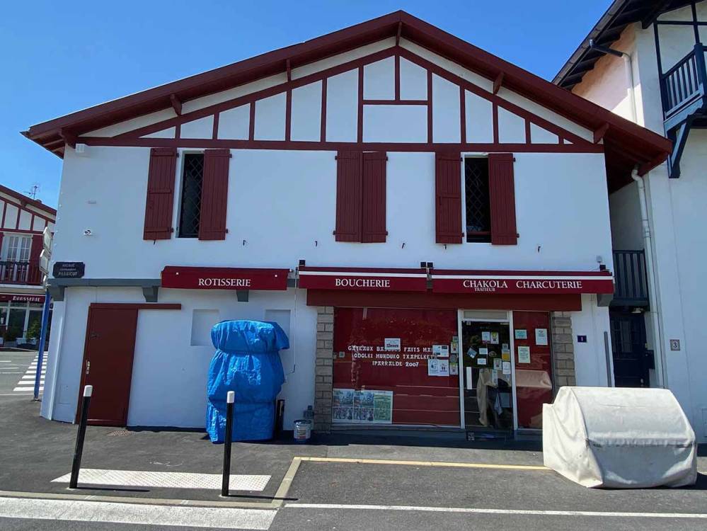 ravalement de façade d'une boucherie terminée